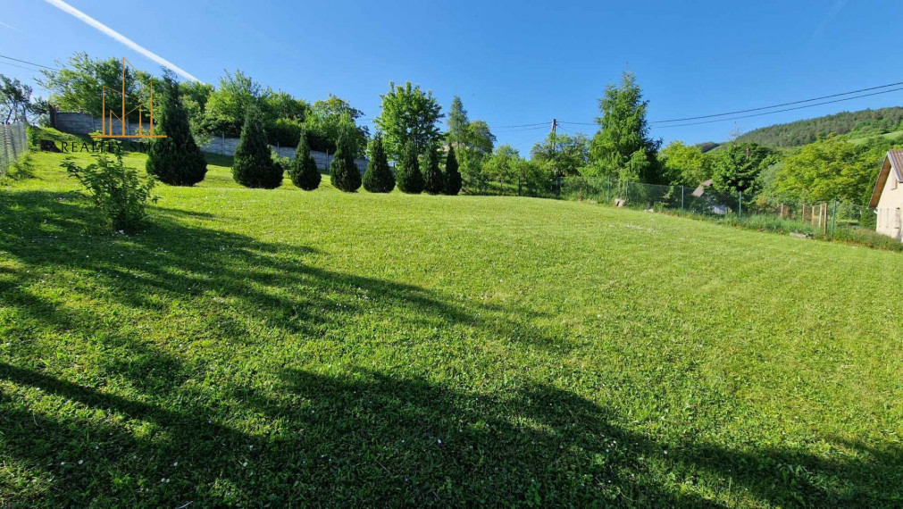 Pozemok na výstavbu RD len 15 min. od Prešova, 1000 m²