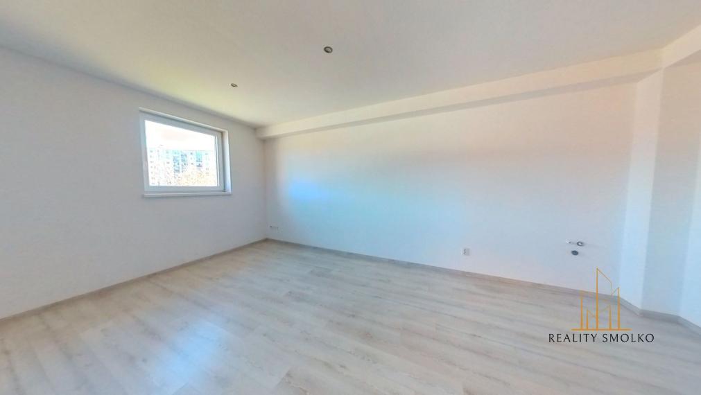 Predaj modernej polyfunkčnej budovy - novostavba v meste Snina.