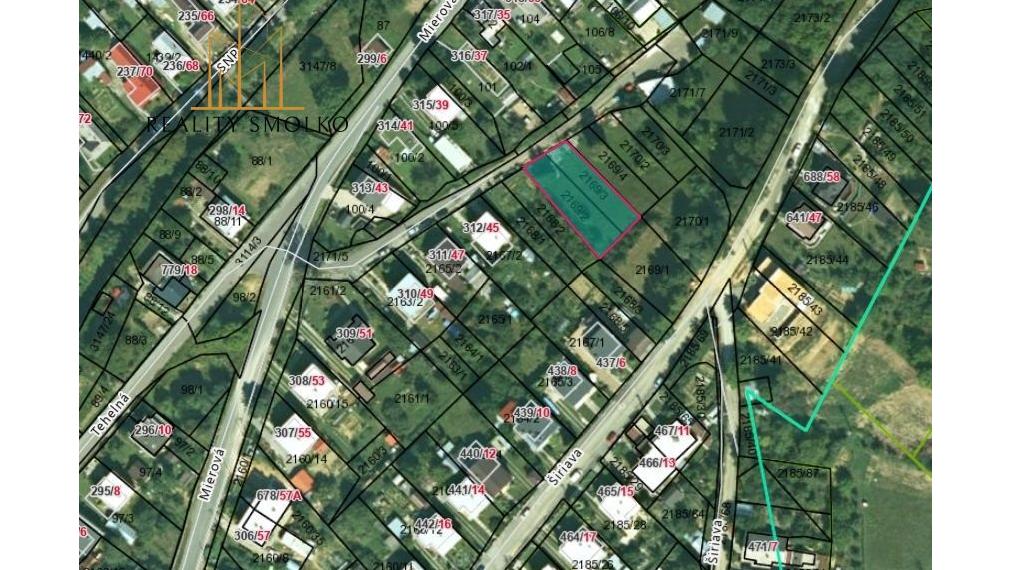 Pozemok na výstavbu RD, 710 m², Hanušovce n/Topľou