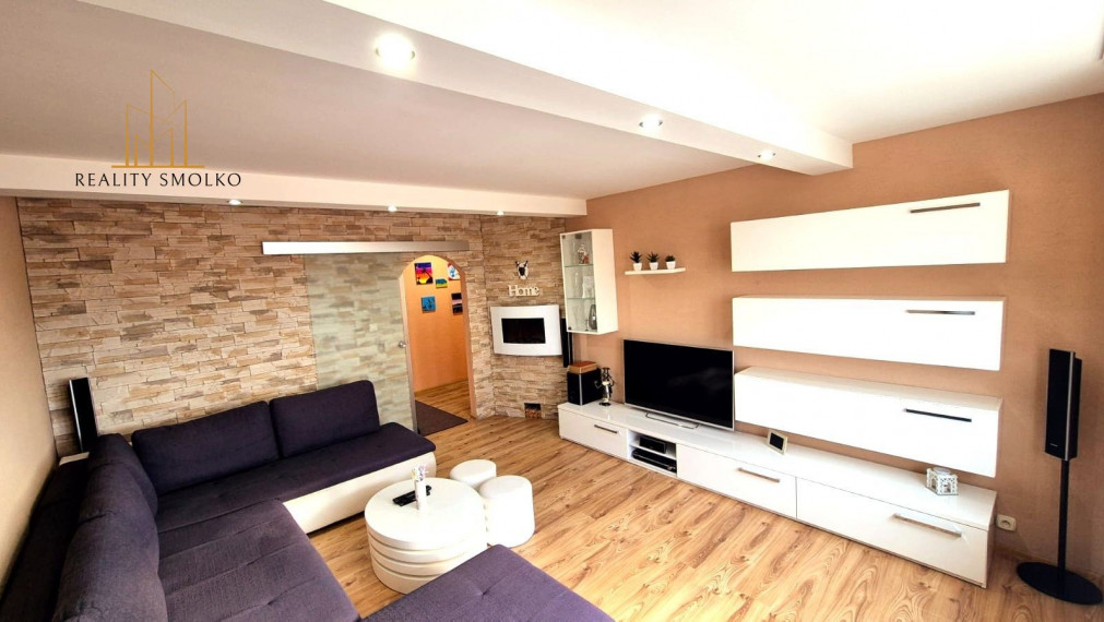 PREDANÉ !!!  3 izbový, klimatizovaný, garáž, loggia, tehla, okr. Prešov