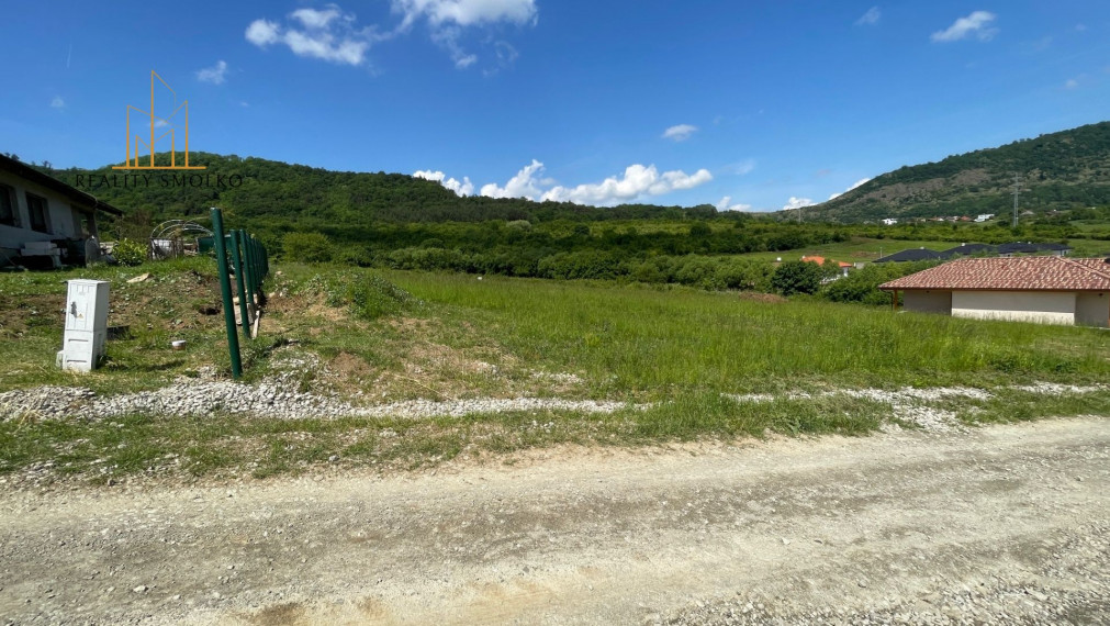 PREDANÉ !!!  Predaj pozemku na RD v obci Fintice, okr. Prešov 730m2