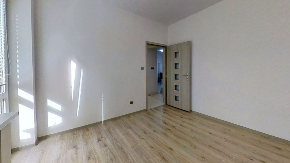 Prenájom 4-izbový byt s 2 balkónmi, Prešov.