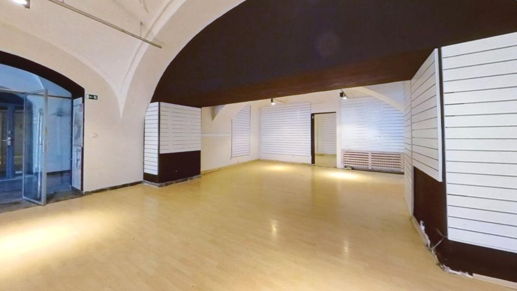 Ponúkame na prenájom komerčné a prevádzkové priestory v absolútnom centre Prešova.