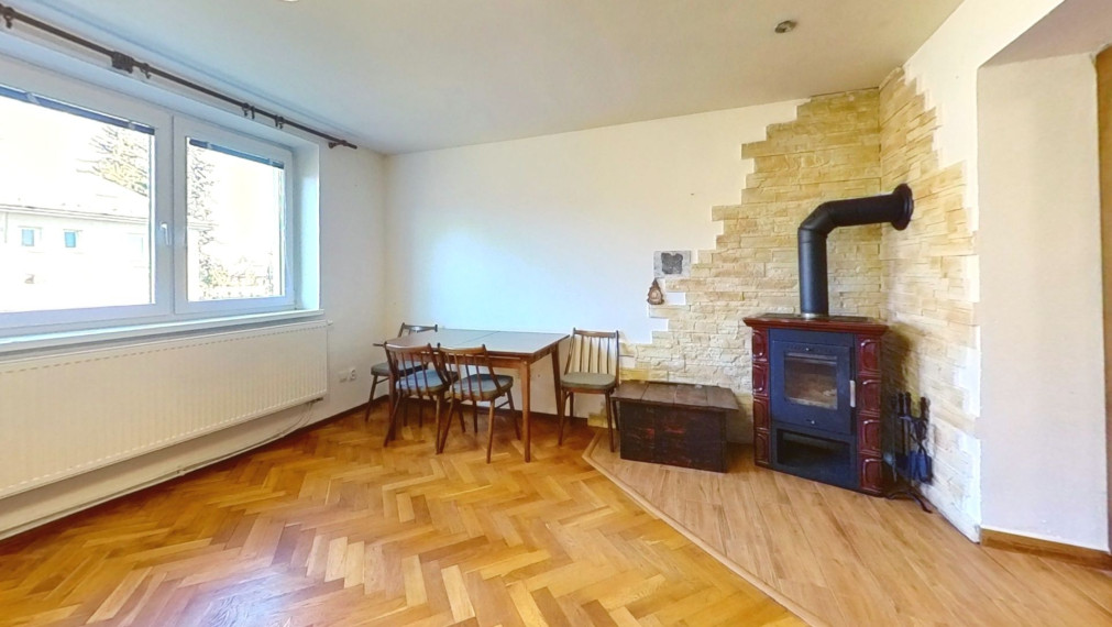 Priestranný 3 izbový byt v Kamenica nad Cirochou-predaj