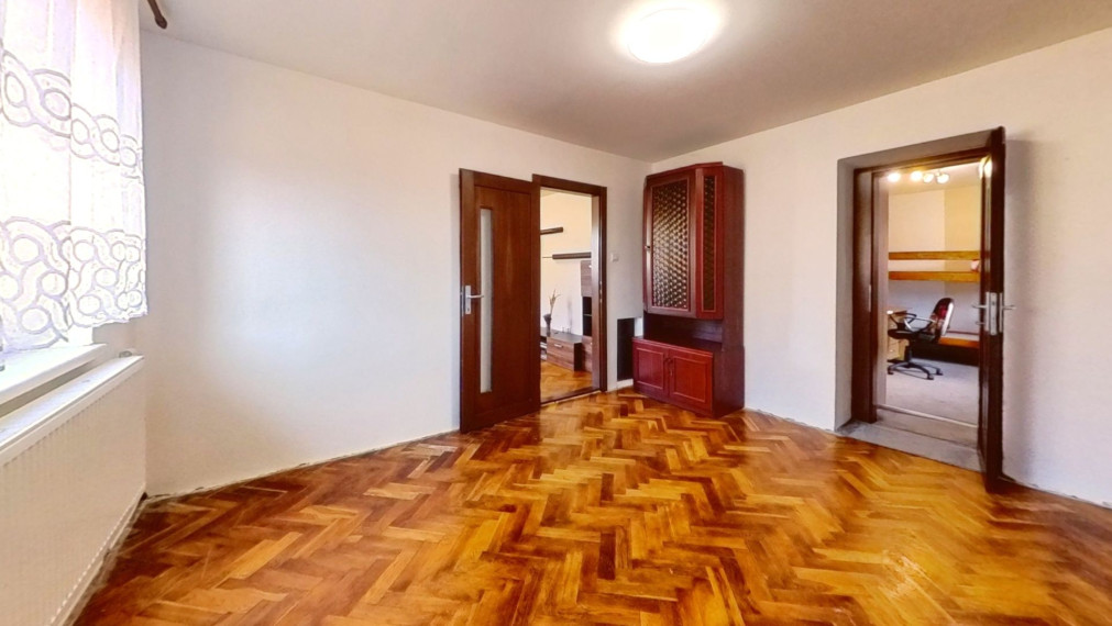 Priestranný 3 izbový byt v Kamenica nad Cirochou-predaj