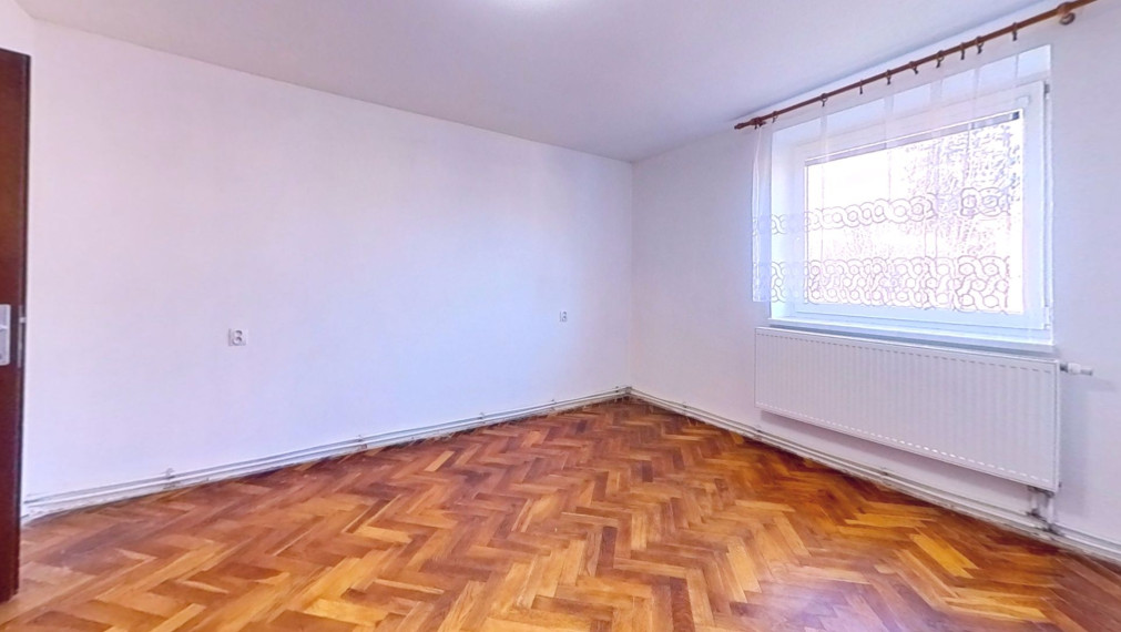 Priestranný 3 izbový byt v Kamenica nad Cirochou-predaj