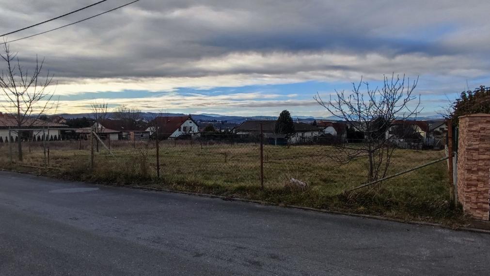 EXKLUZÍVNE - pozemok k výstavbe RD - 796.5 m² - Ľubotice - Prešov.