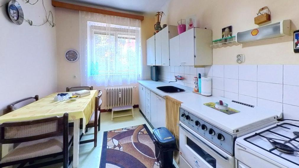 EXKLUZÍVNA PONUKA: Veľký 1-izbový tehlový byt na Wolkerovej ulici v Prešove