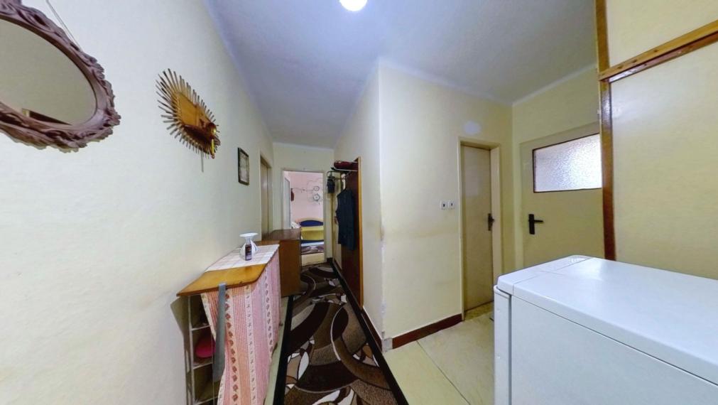 EXKLUZÍVNA PONUKA: Veľký 1-izbový tehlový byt na Wolkerovej ulici v Prešove