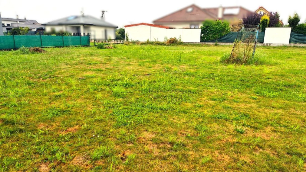 ***REZERVOVANÉ***Zriedkavá ponuka - pozemok na výstavbu RD, Prešov - Šalgovík