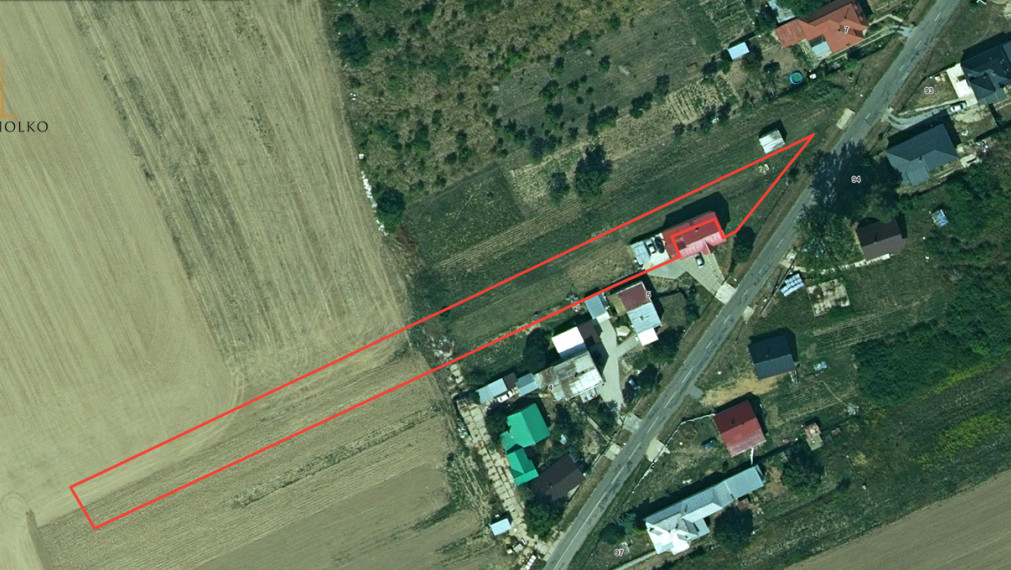 PREDANÉ-Pozemok o rozlohe 3111 m2 určený na výstavbu rodinných domov v zastavanej časti obce Laškovce