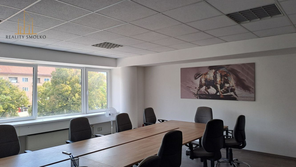 PRENAJATÉ !!!  Prenájom kancelárskych priestorov v Humennom