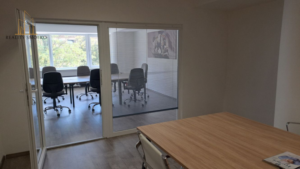 Prenájom kancelárskych priestorov v Humennom.