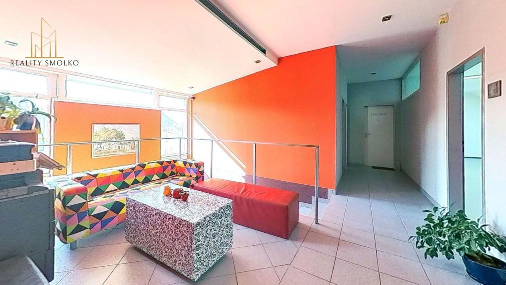 EXKLUZÍVNE NA PRENÁJOM – REPREZENTATÍVNE KANCELÁRSKE PRIESTORY NA OKRUŽNEJ ULICI V PREŠOVE