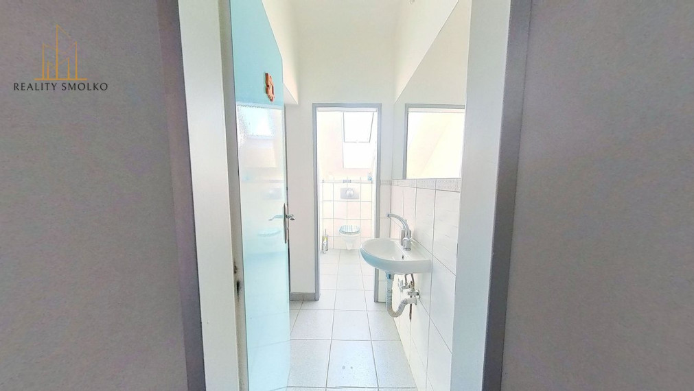 EXKLUZÍVNE NA PRENÁJOM – REPREZENTATÍVNE KANCELÁRSKE PRIESTORY NA OKRUŽNEJ ULICI V PREŠOVE