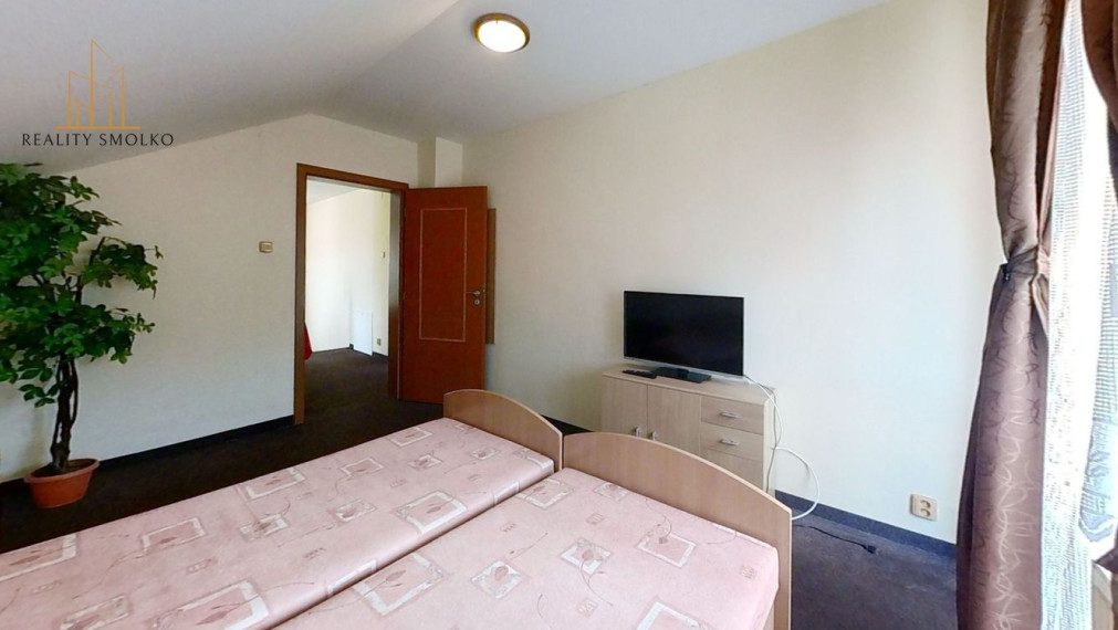 Na predaj dva domy na jedmom pozemku v meste Krompachy