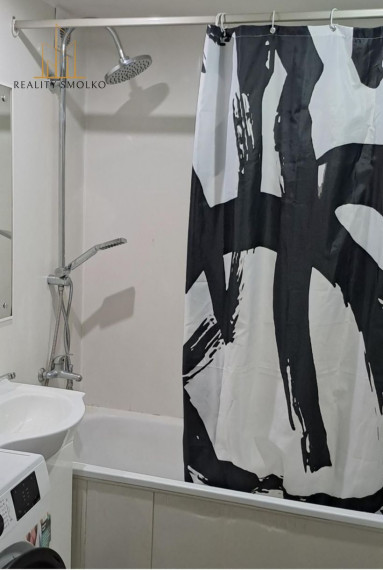 Prenájom 1-izbový byt s loggiou v Humennom.