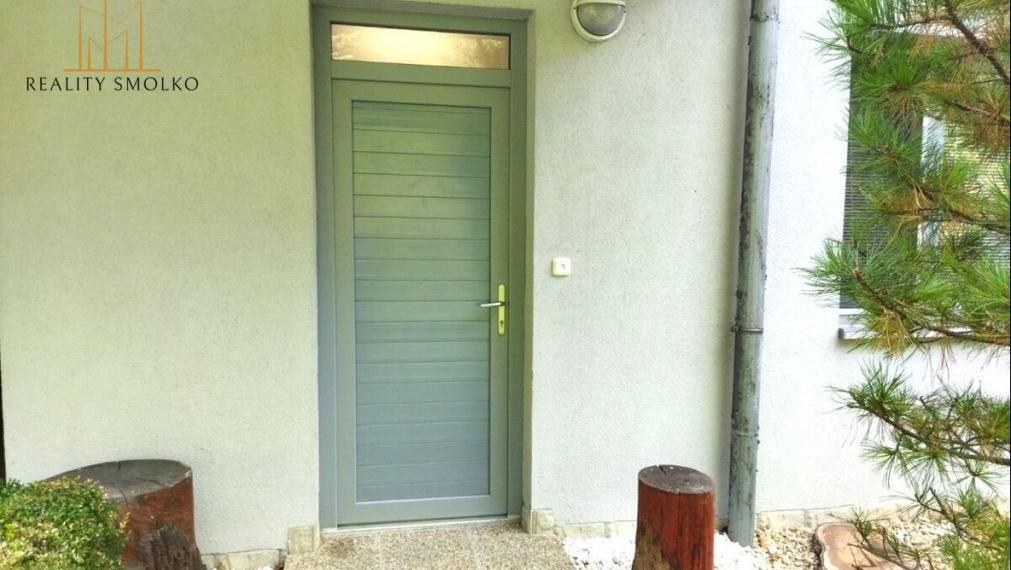 PRENÁJOM- štýlový 2 izbový byt s terasou, 59 m²