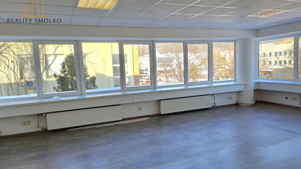 Prenájom kancelárskych priestorov v Humennom.