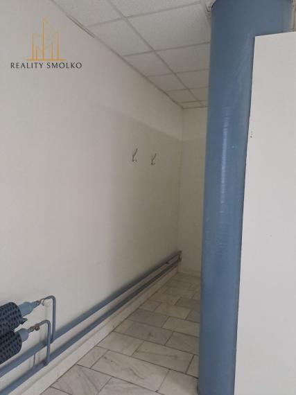 Prenájom kancelárskeho priestoru na Námestí slobody v Humennom.