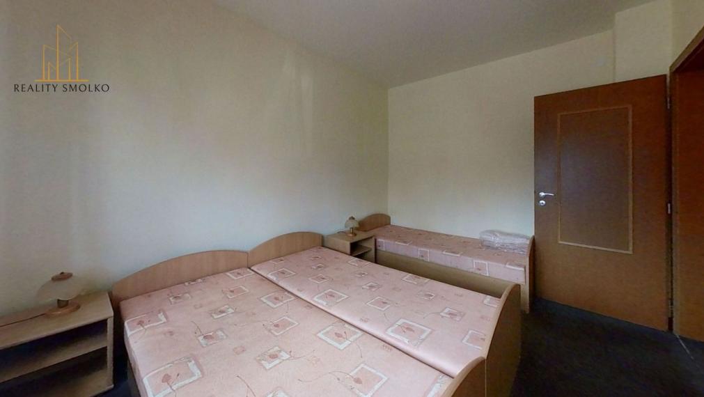 Na predaj dva domy na jedmom pozemku v meste Krompachy