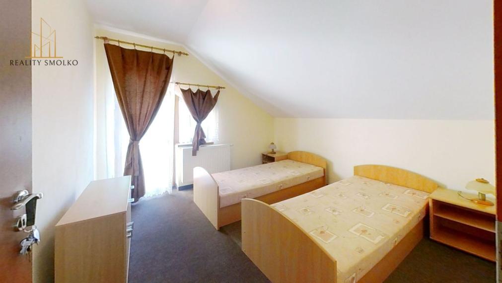 Na predaj dva domy na jedmom pozemku v meste Krompachy