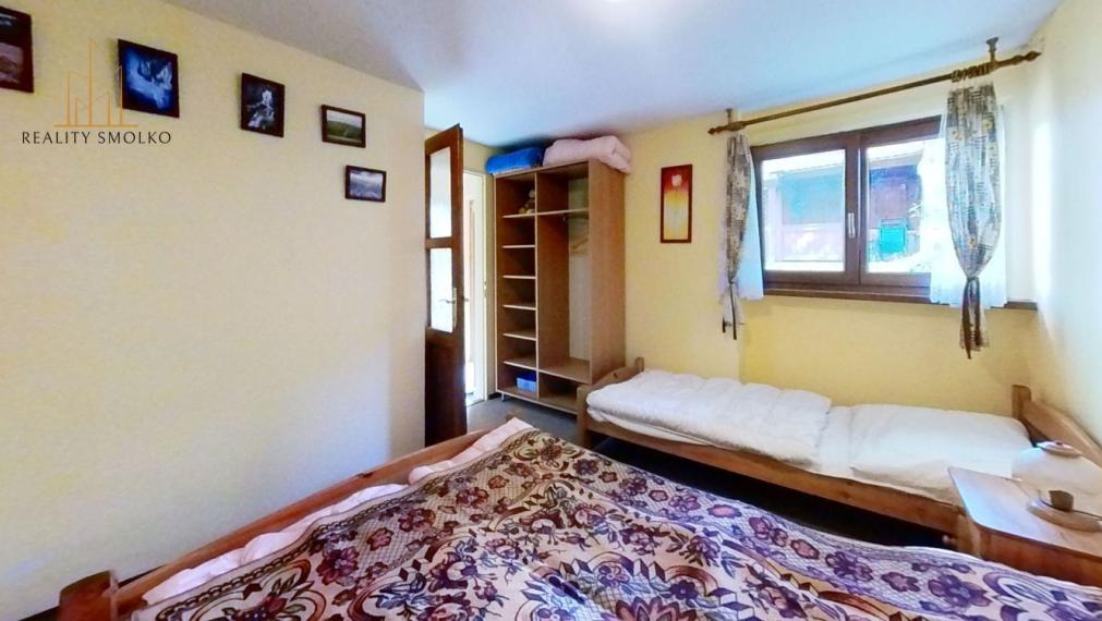 Na predaj dva domy na jedmom pozemku v meste Krompachy