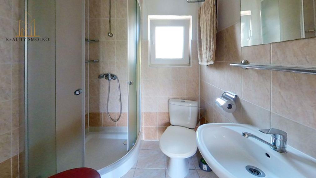 Na predaj dva domy na jedmom pozemku v meste Krompachy