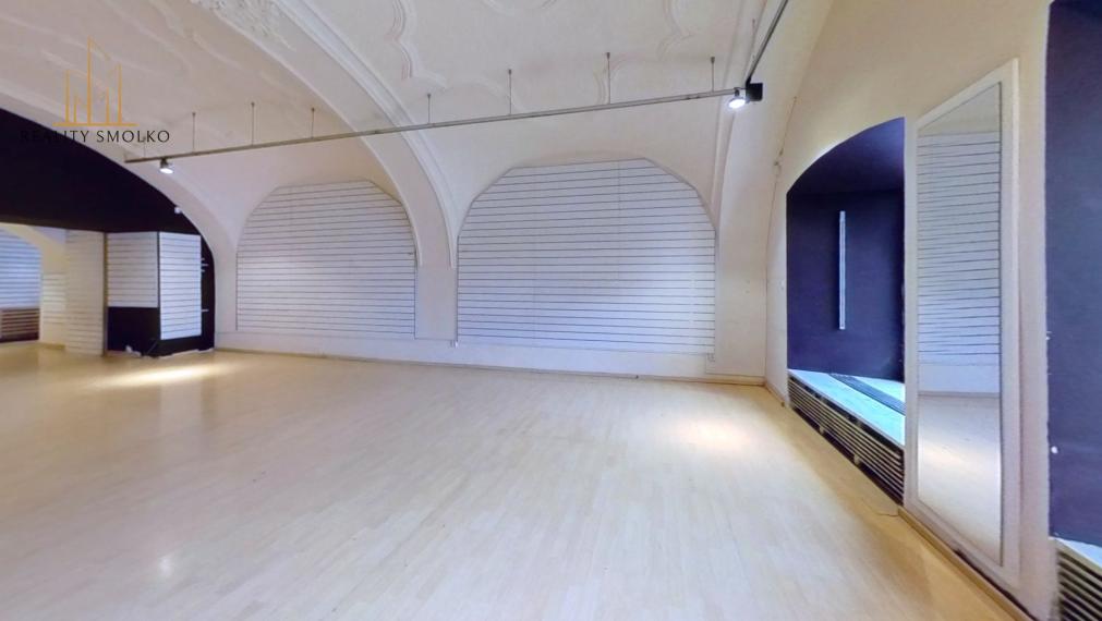 Ponúkame na prenájom komerčné a prevádzkové priestory v absolútnom centre Prešova.