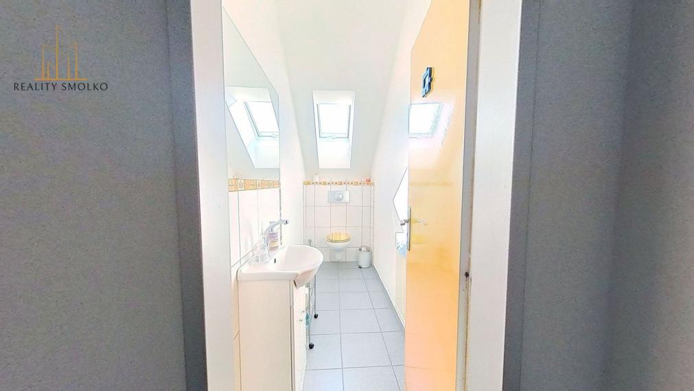 EXKLUZÍVNE NA PRENÁJOM – REPREZENTATÍVNE KANCELÁRSKE PRIESTORY NA OKRUŽNEJ ULICI V PREŠOVE