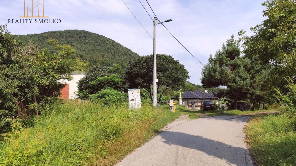 Pozemok na podnikanie v priemyselnej časti - Veľký Šariš