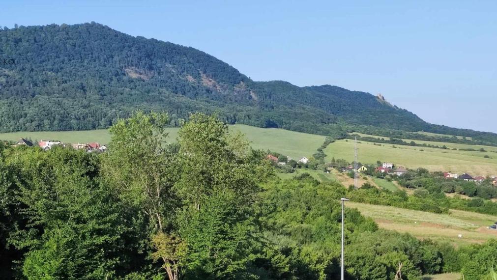 EXKLUZÍVNE - Na predaj pozemok (500 m²). Fintice - Sady.