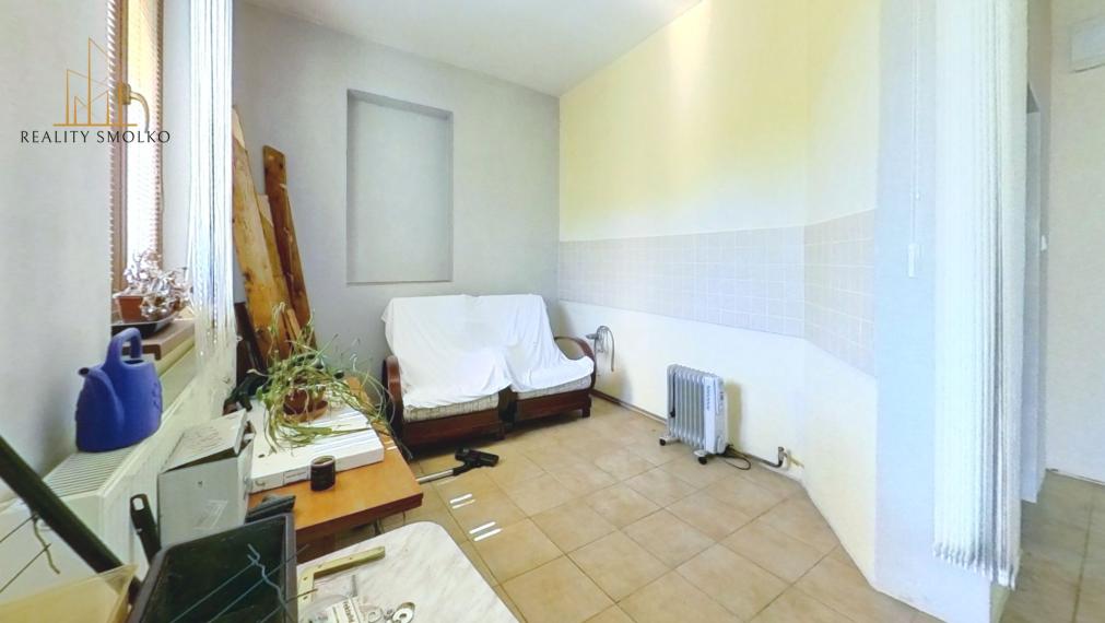 NOVÁ CENA !!!  Predaj veľkého rodinného domu v meste Krompachy, okr. Spišská Nová Ves