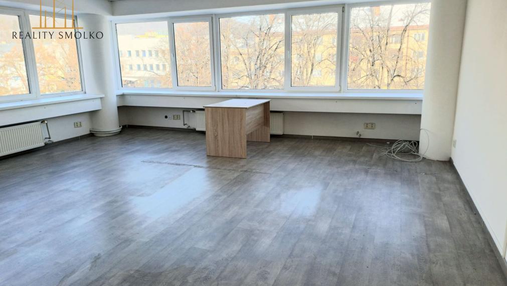 Prenájom kancelárskych priestorov v Humennom.