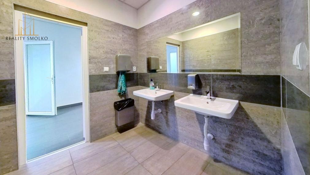 Prenájom kancelárskych priestorov v Humennom.