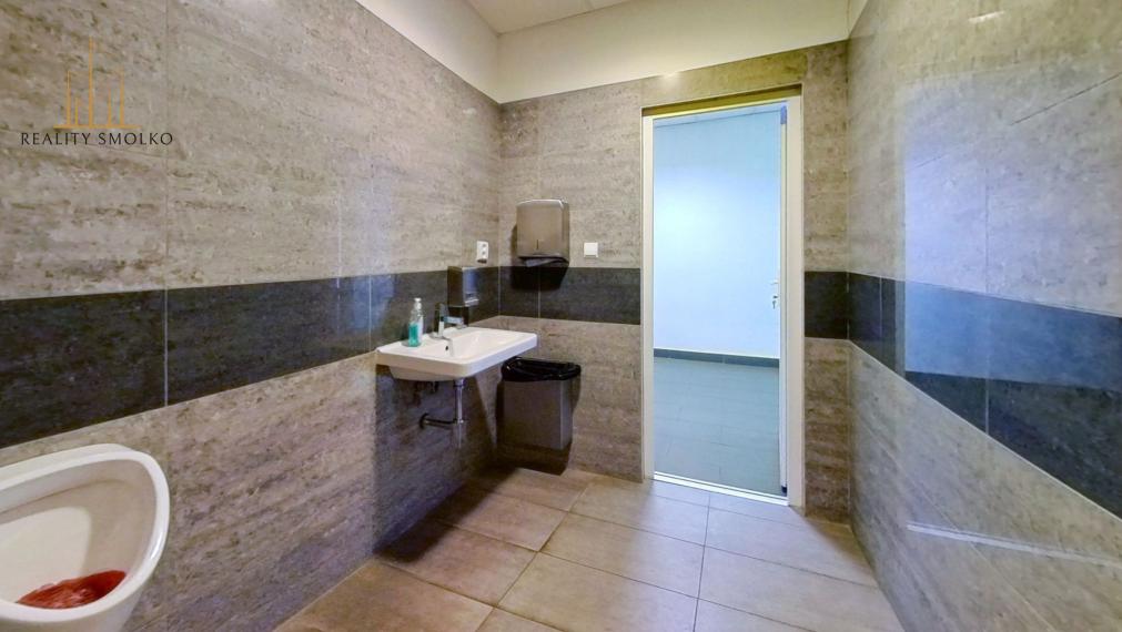 Prenájom kancelárskych priestorov v Humennom.