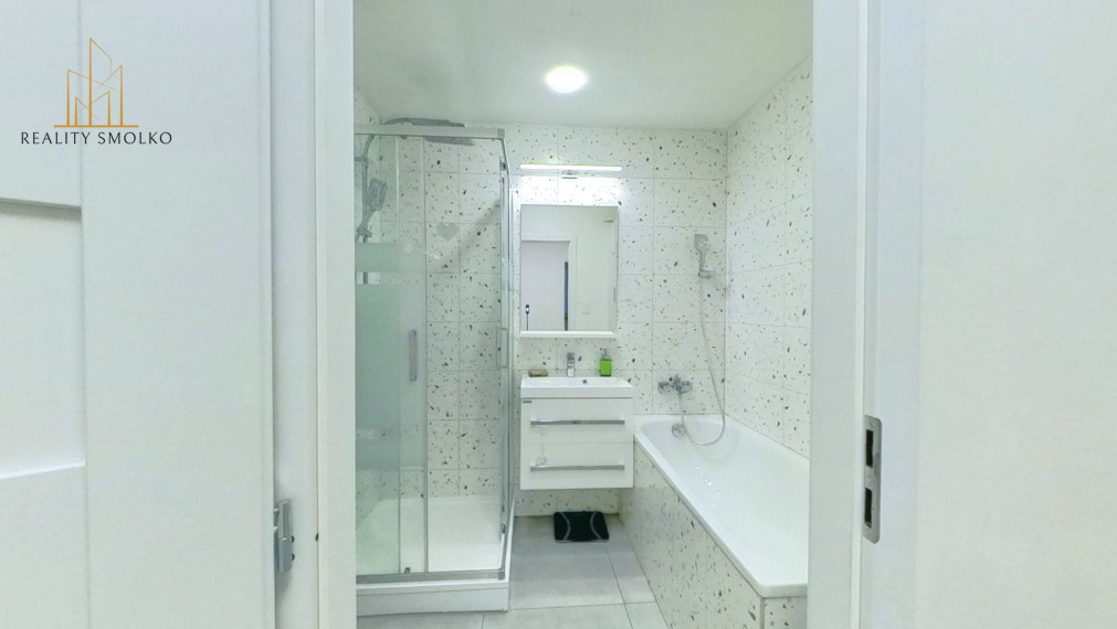 EXKLUZÍVNE - Prenájom 3-izbový byt Sekčov, 75m2, kompletne zariadený.