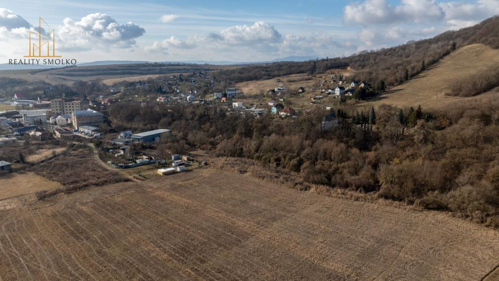 Pozemok na podnikanie v priemyselnej časti - Veľký Šariš