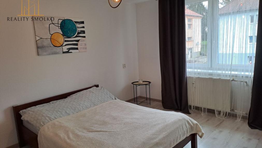 Predaj 3i byt v meste Snina 