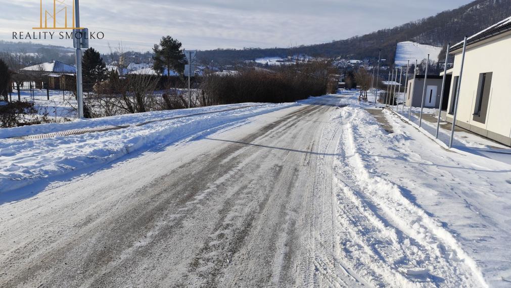 Pozemok na podnikanie v priemyselnej časti - Veľký Šariš