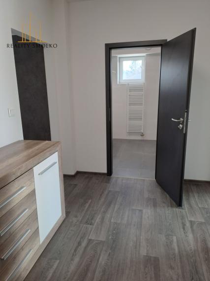 Prenájom 2-izbového bytu v blízkom centre mesta Humenné.