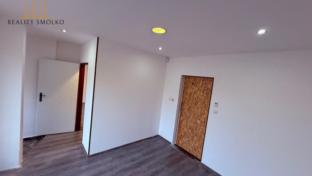 EXKLUZÍVNE: Administratívno-prevádzkové priestory s parkovaním v širšom centre