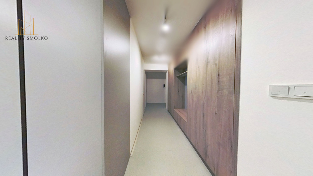 EXKLUZÍVNE: Dizajnový 2-izbový byt na Šafárikovej ulici – bývanie s charakterom