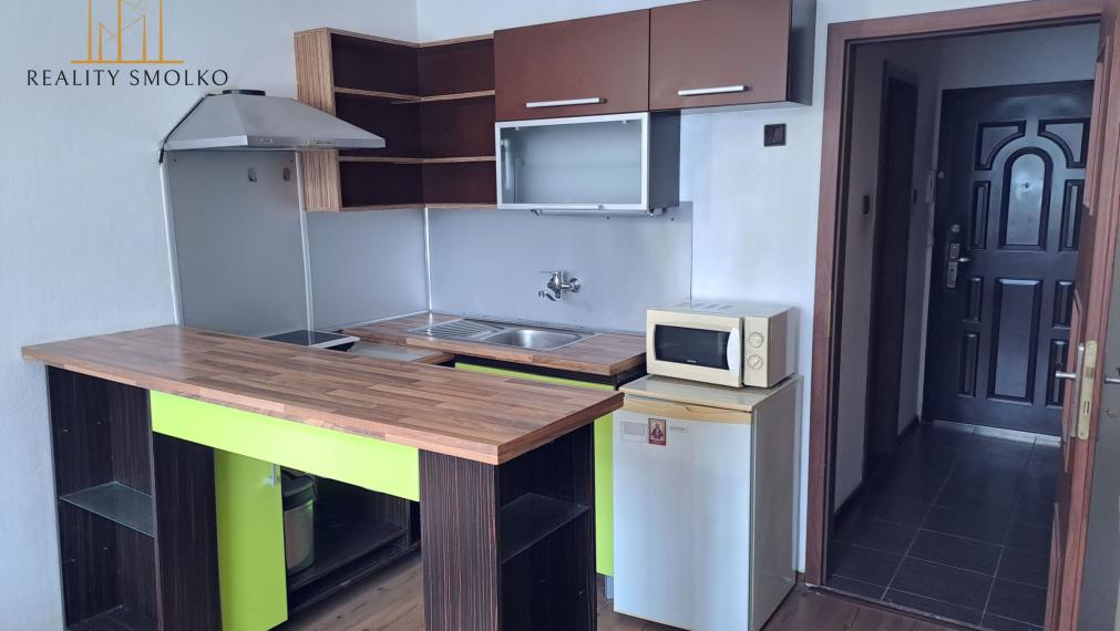 PRENÁJOM  GARSÓNKY, 22 m², Humenné