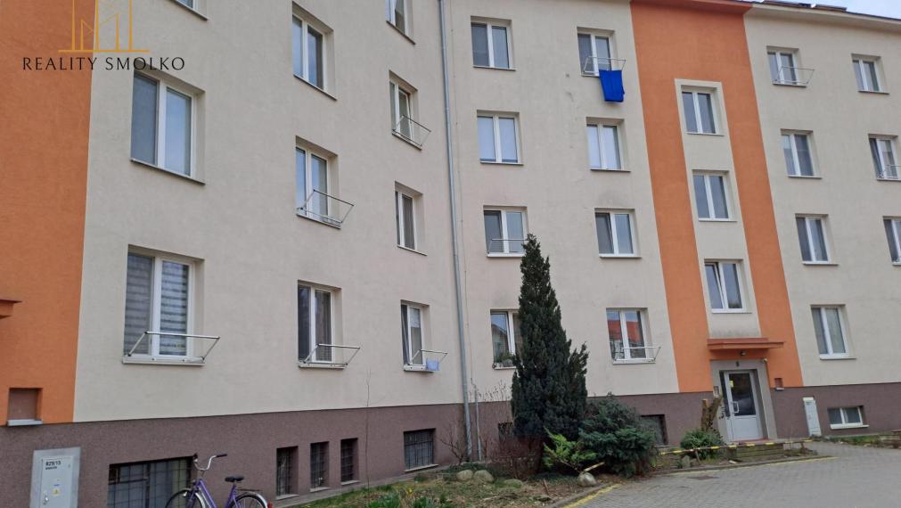 PRENÁJOM  GARSÓNKY, 22 m², Humenné