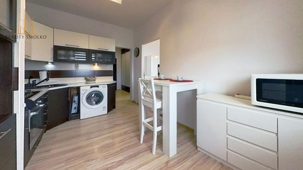 EXKLUZÍVNE: Štýlový 2,5-izbový byt s panoramatickým výhľadom (Kotrádova ul.)