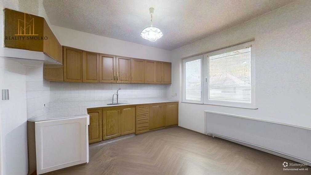 EXKLUZÍVNE - Rodinny dom na veľkom pozemku - Vyšná Šebastová - Prešov.