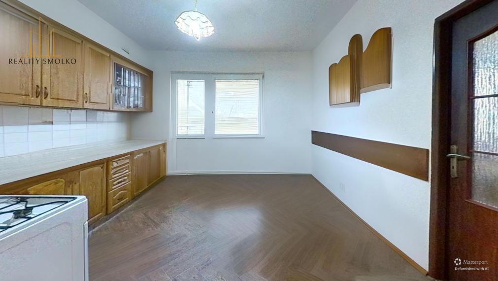 EXKLUZÍVNE - Rodinny dom na veľkom pozemku - Vyšná Šebastová - Prešov.