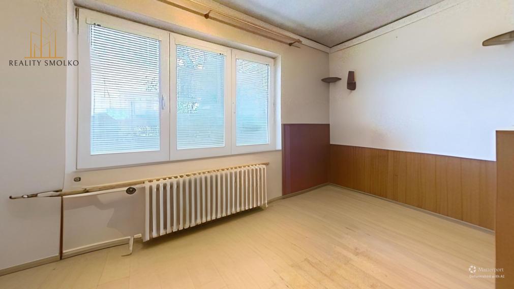 EXKLUZÍVNE - Rodinny dom na veľkom pozemku - Vyšná Šebastová - Prešov.