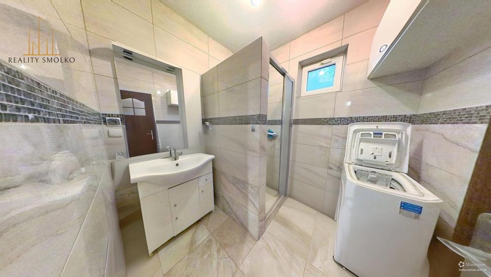 EXKLUZÍVNE - Rodinny dom na veľkom pozemku - Vyšná Šebastová - Prešov.